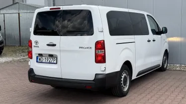 TOYOTA Proace