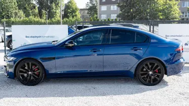 JAGUAR XE