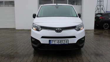 TOYOTA Proace City