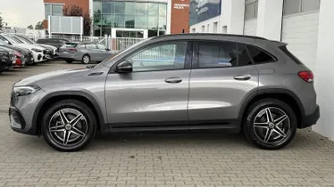 MERCEDES-BENZ EQA