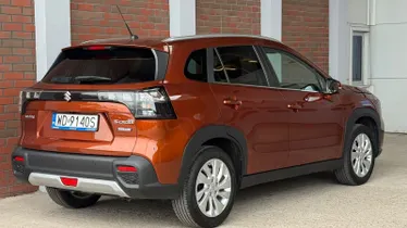SUZUKI S-Cross