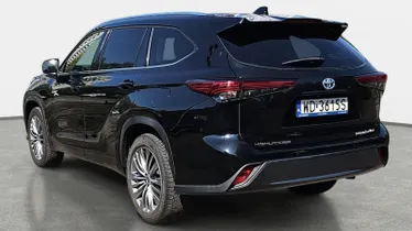 TOYOTA Highlander