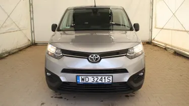 TOYOTA Proace City