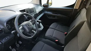 TOYOTA Proace City