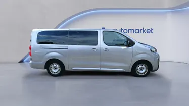 PEUGEOT Traveller
