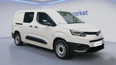 TOYOTA Proace City