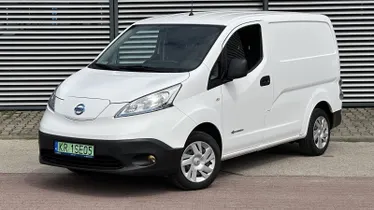 NISSAN NV200