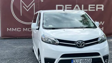TOYOTA Proace