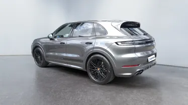 PORSCHE Cayenney