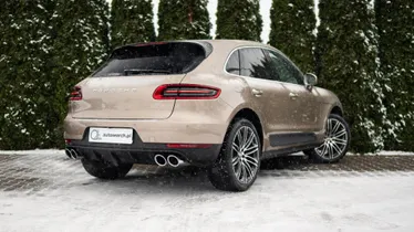 PORSCHE Macan