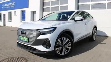 AUDI Q4
