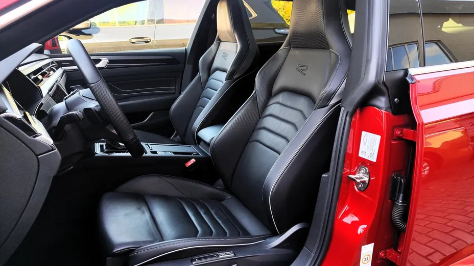 VOLKSWAGEN Arteon Arteon 2.0 TDI R-Line DSG