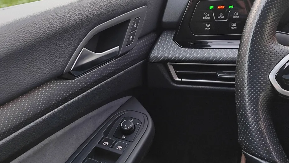 VOLKSWAGEN Golf Golf VIII 2.0 TDI R-Line DSG