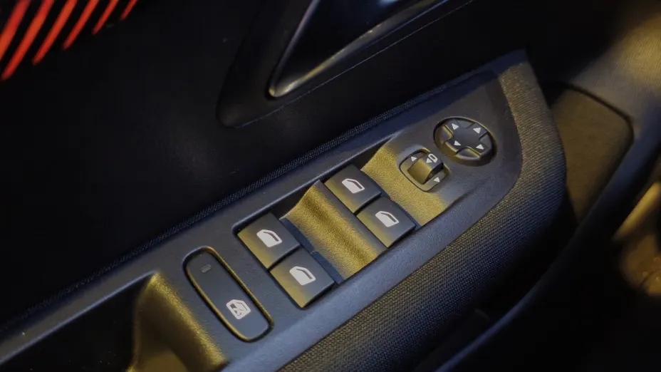 PEUGEOT 208 208 1.2 PureTech Active S&S