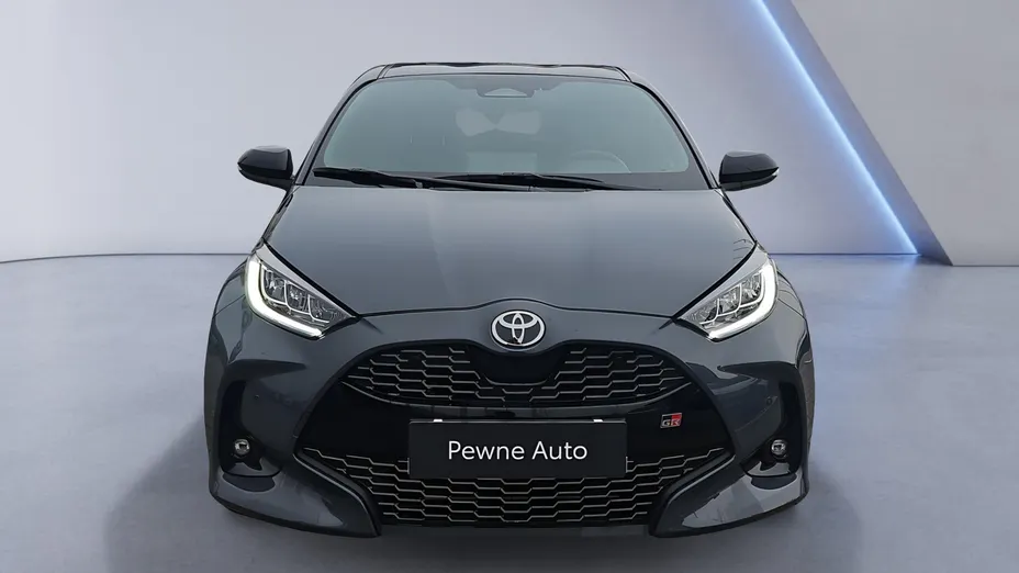 TOYOTA Yaris Yaris Hybrid 1.5 GR Sport
