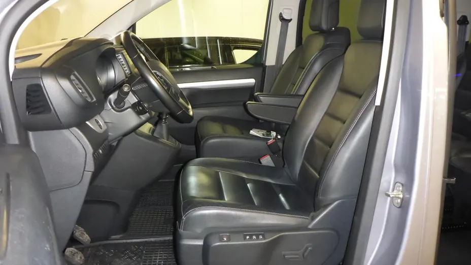 PEUGEOT Traveller Traveller 2.0 BlueHDi Long Business Vip