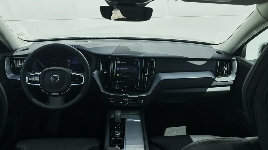 VOLVO XC60 XC60 T6 Plug-In Hybrid AWD Plus Dark aut