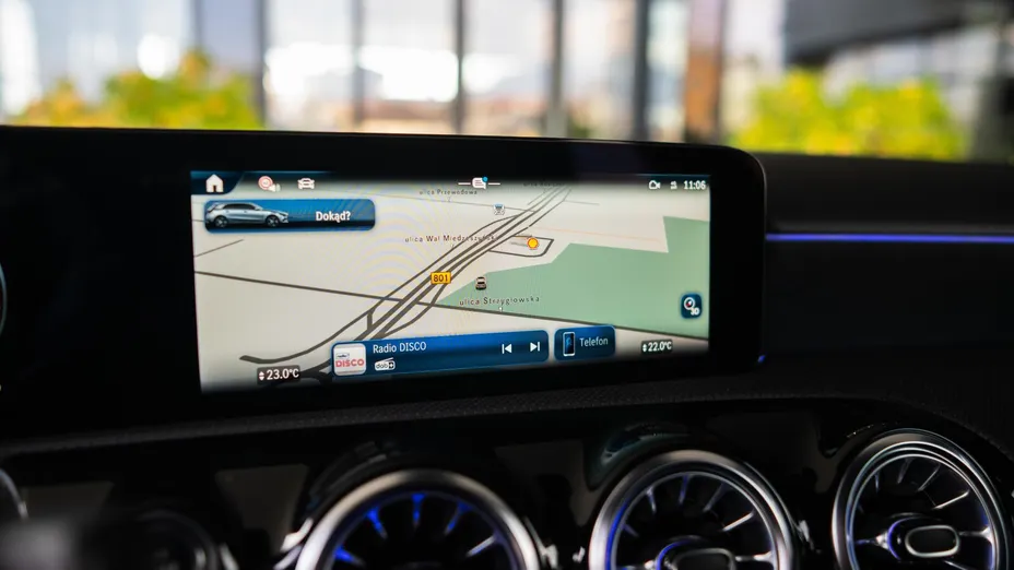 MERCEDES-BENZ A Klasa A 200 AMG Line 7G-DCT