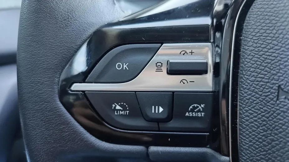 PEUGEOT 308 308 1.2 PureTech Allure Pack S&S EAT8