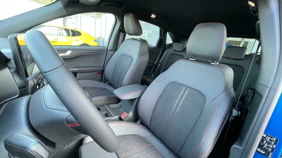 FORD Kuga Kuga 2.5 FHEV AWD ST-Line X eCVT Nowy