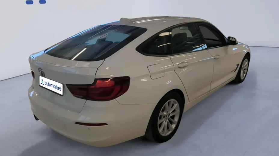 BMW Seria 3 320i GPF xDrive Advantage aut