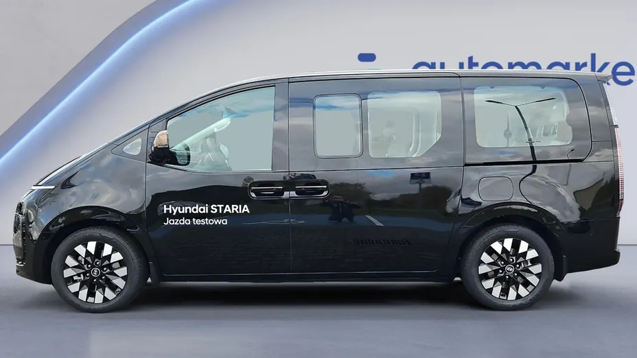 HYUNDAI Staria Staria 1.6 T-GDI HEV Luxury aut