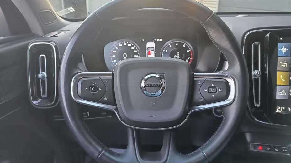 VOLVO XC40 XC40 T3 Momentum
