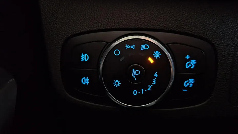 FORD Focus Focus 1.5 EcoBlue SCR Connected