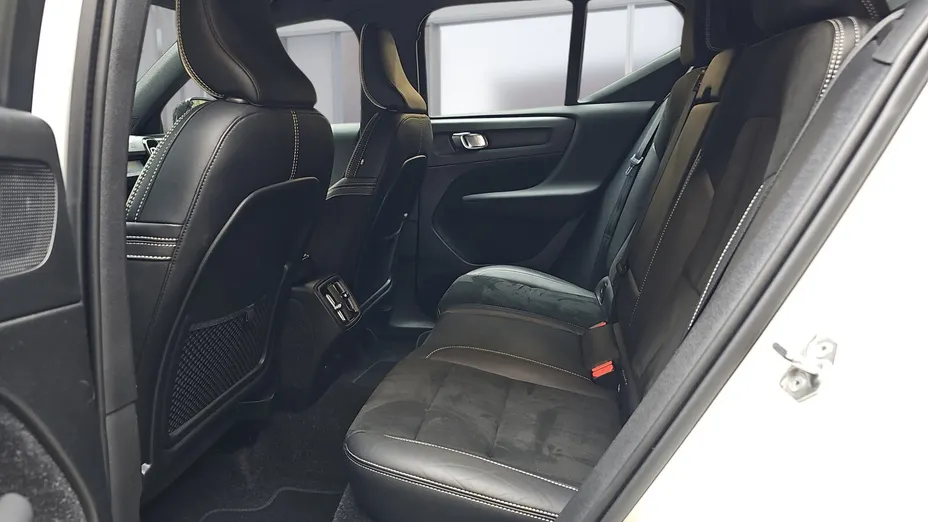 VOLVO XC40 XC40 T3 R-Design aut