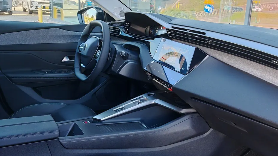 PEUGEOT 408 408 1.2 PureTech mHEV Allure S&S e-DSC6 Nowy