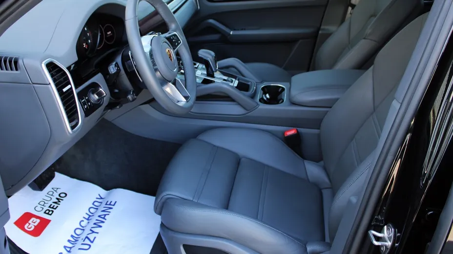 PORSCHE Cayenne Cayenne Platinum Edition