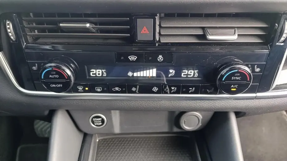 NISSAN Qashqai Qashqai 1.3 DIG-T mHEV N-Connecta Xtronic