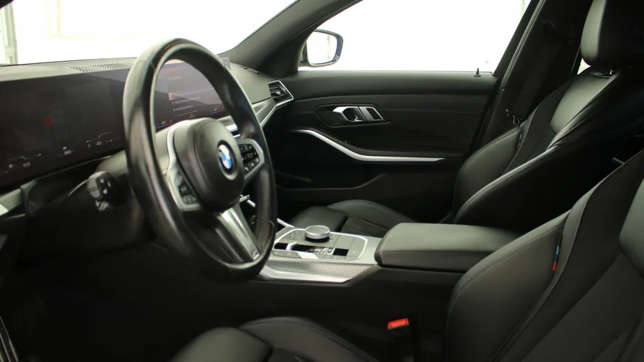 BMW Seria 3 318i M Sport aut