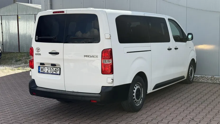 TOYOTA Proace Proace Kombi 2.0 D-4D Long 2,8t