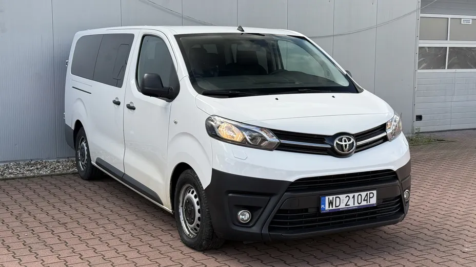TOYOTA Proace Proace Kombi 2.0 D-4D Long 2,8t