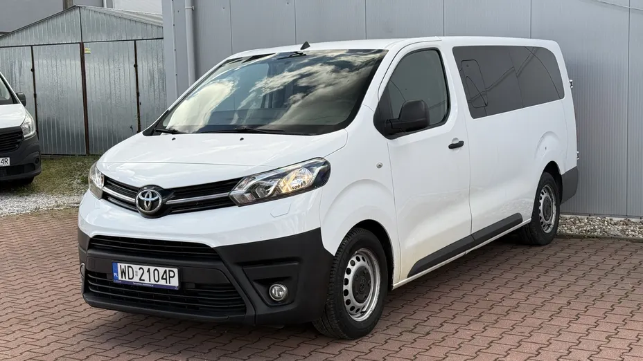 TOYOTA Proace Proace Kombi 2.0 D-4D Long 2,8t