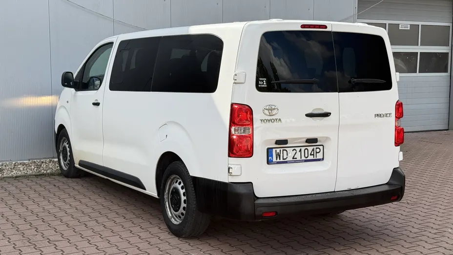 TOYOTA Proace Proace Kombi 2.0 D-4D Long 2,8t