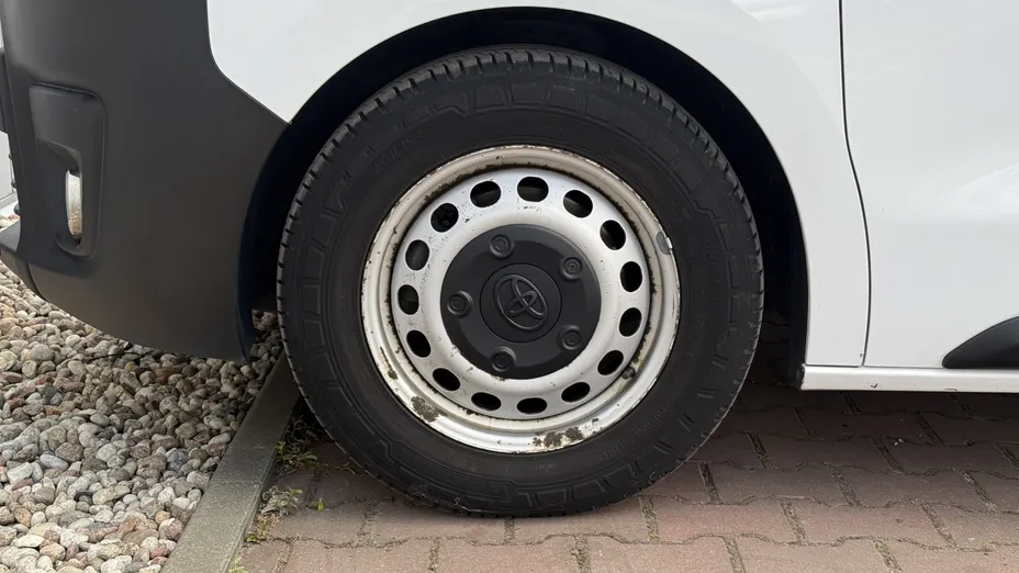 TOYOTA Proace Proace Kombi 2.0 D-4D Long 2,8t