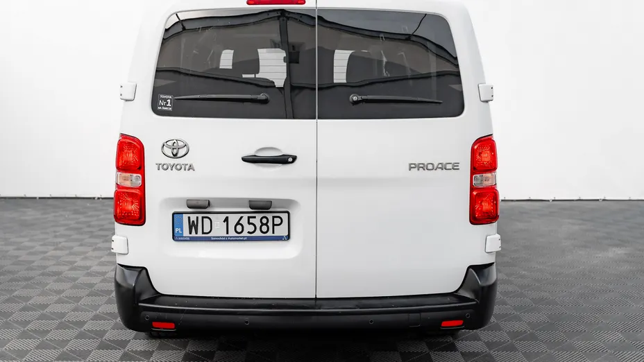 TOYOTA Proace Proace Kombi 2.0 D-4D Long 2,8t