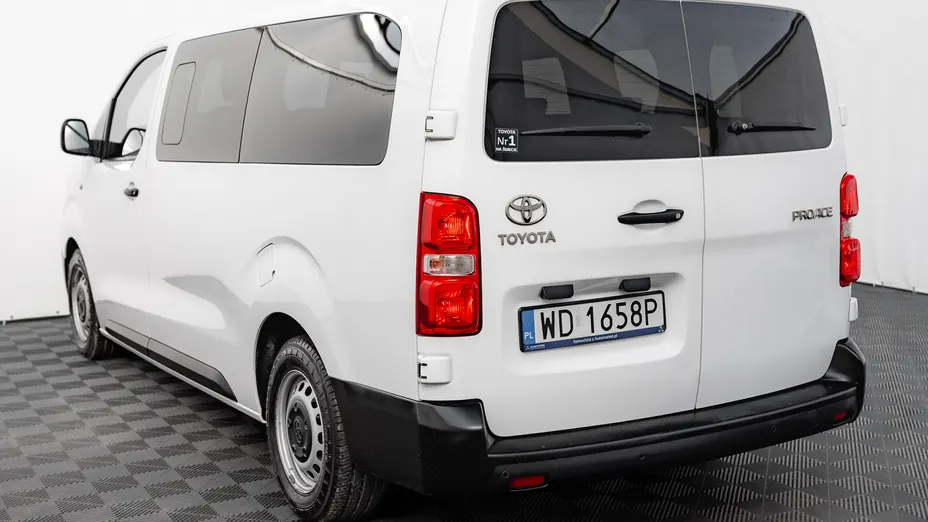 TOYOTA Proace Proace Kombi 2.0 D-4D Long 2,8t