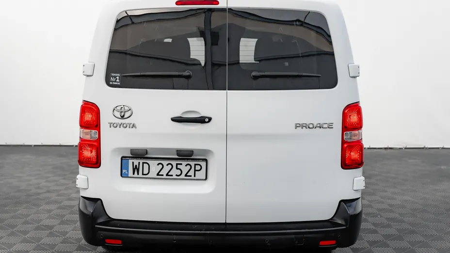 TOYOTA Proace Proace Kombi 2.0 D-4D Long 2,8t