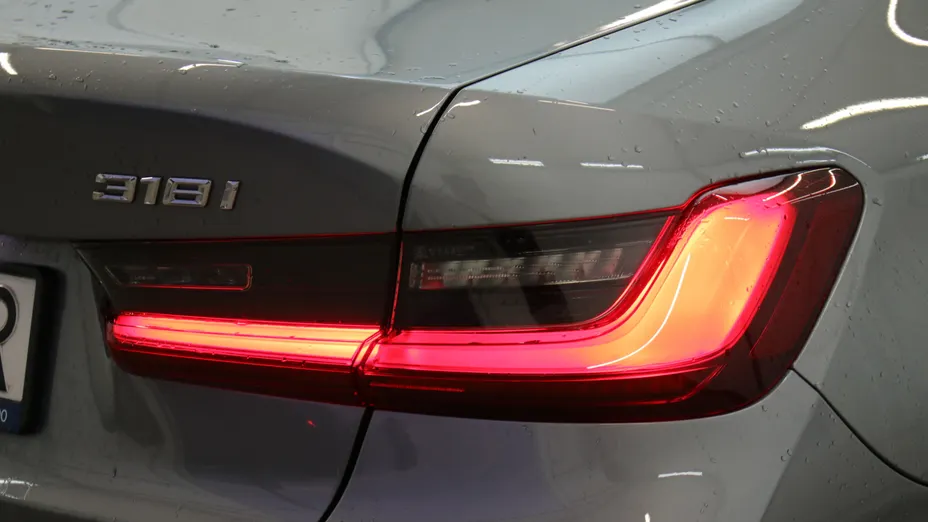 BMW Seria 3 318i M Sport aut