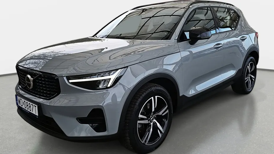VOLVO XC40 XC40 B3 Plus Dark aut
