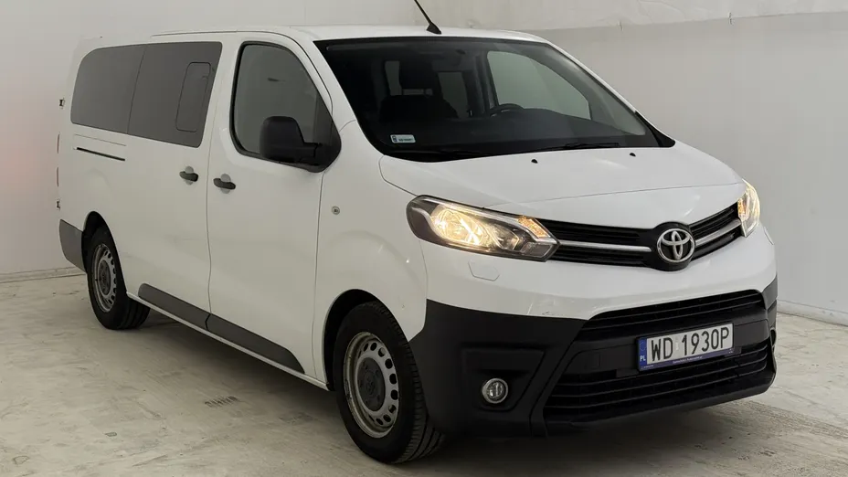 TOYOTA Proace Proace Kombi 2.0 D-4D Long 2,8t