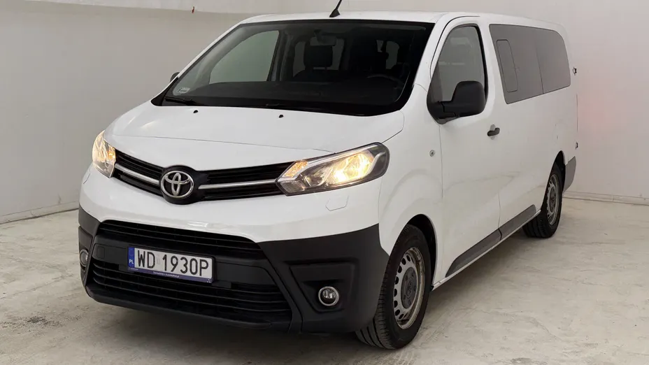 TOYOTA Proace Proace Kombi 2.0 D-4D Long 2,8t