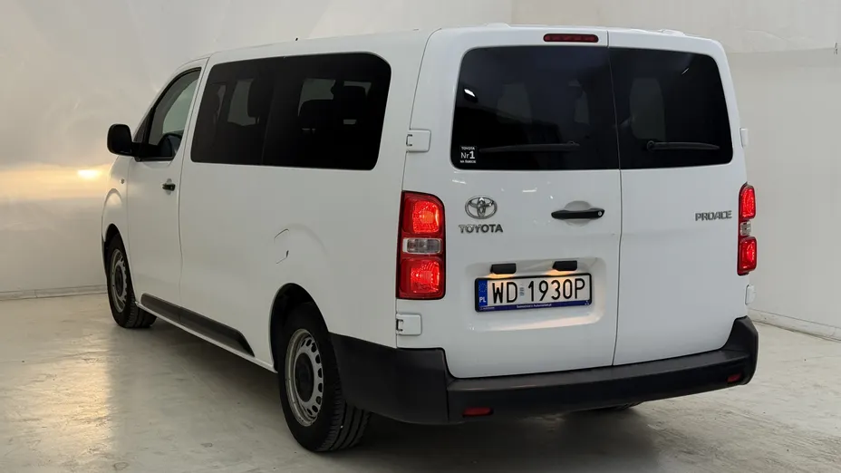 TOYOTA Proace Proace Kombi 2.0 D-4D Long 2,8t