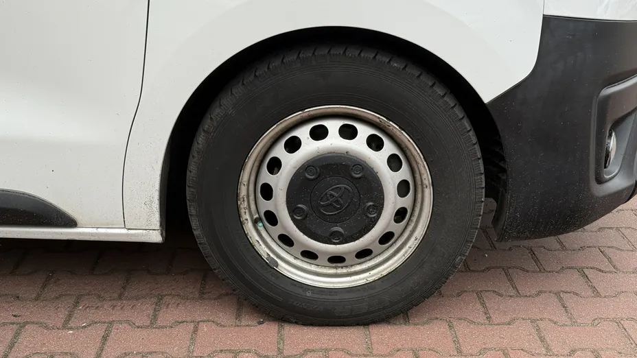 TOYOTA Proace Proace Kombi 2.0 D-4D Long 2,8t