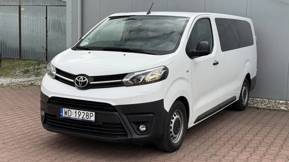 TOYOTA Proace Proace Kombi 2.0 D-4D Long 2,8t