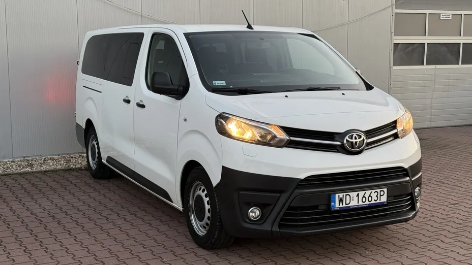 TOYOTA Proace Proace Kombi 2.0 D-4D Long 2,8t