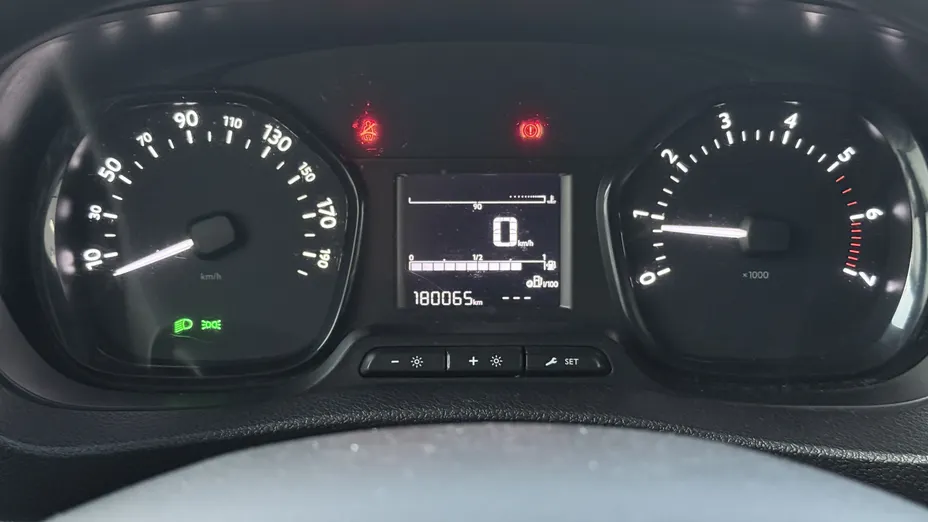 TOYOTA Proace Proace Kombi 2.0 D-4D Long 2,8t